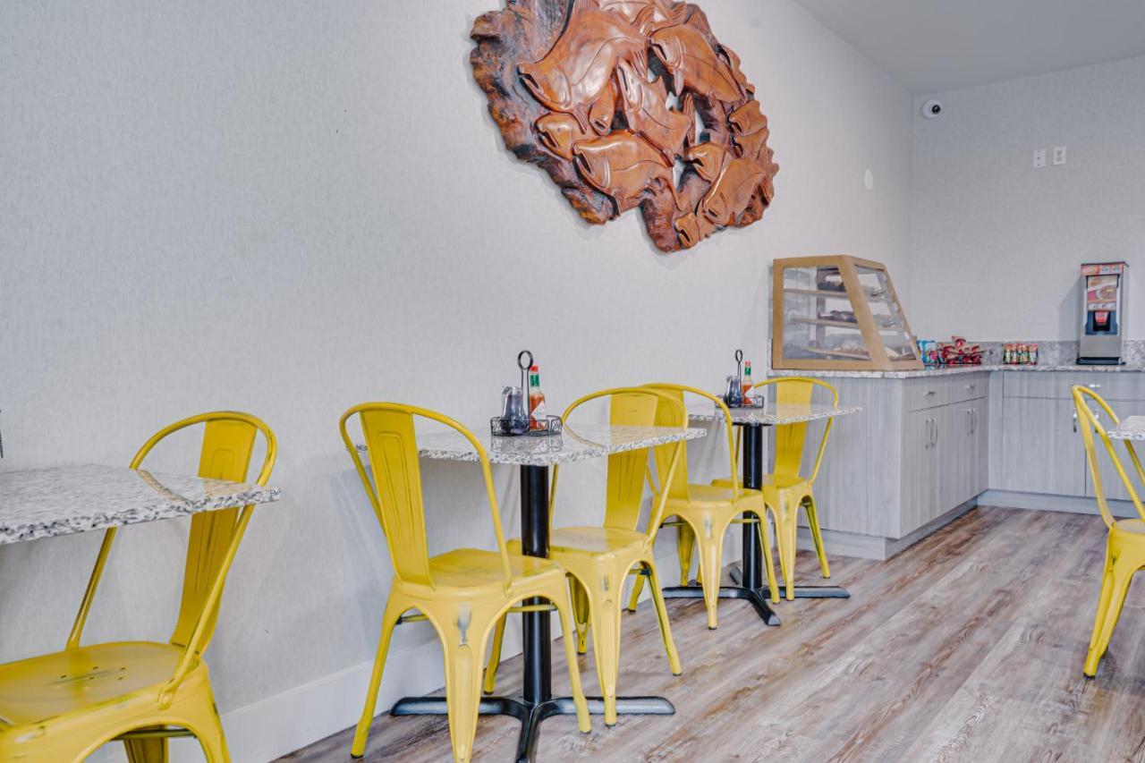 The Ashley Inn & Suites Lincoln City Esterno foto